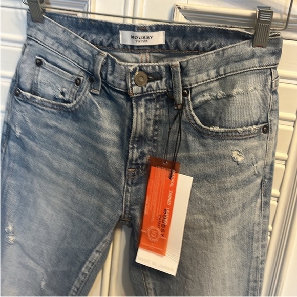NWT Moussy Vintage Revolve Altawoods Jeans 25 - Picture 3 of 10